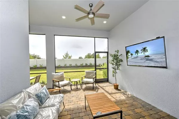 Naples, FL 34114,1980 Yellowfin CIR