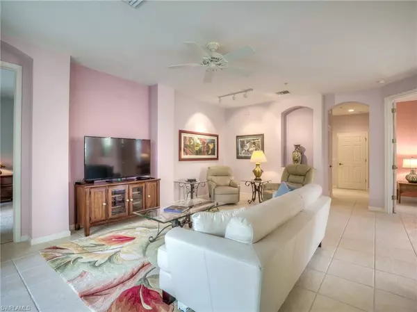 7870 Clemson ST #101, Naples, FL 34104