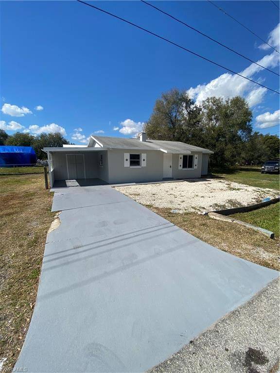 1281 Arapahoe ST, North Fort Myers, FL 33917