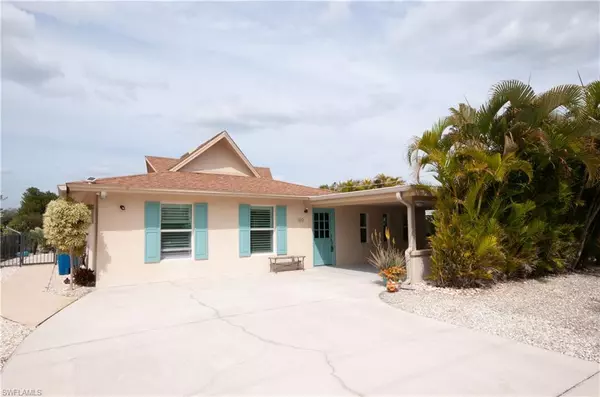 189 Curlew ST, Fort Myers Beach, FL 33931