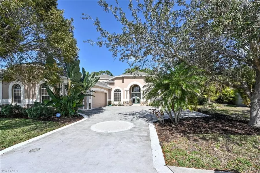 23411 Olde Meadowbrook CIR, Estero, FL 34134