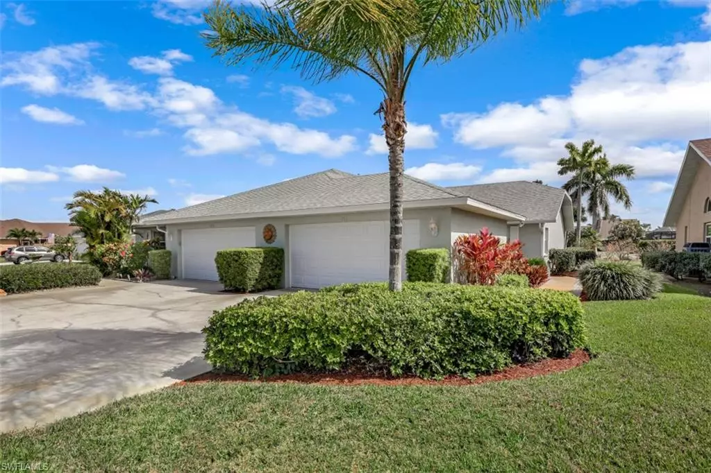 Naples, FL 34113,111 QUAIL HOLLOW CT