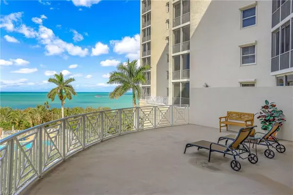 Marco Island, FL 34145,5000 Royal Marco WAY #330