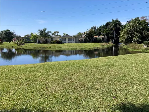 Naples, FL 34112,1048 Pine Isle LN #1048