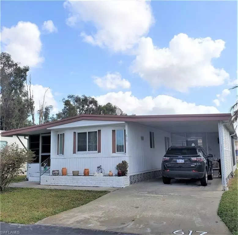 North Fort Myers, FL 33917,617 Friendly PL