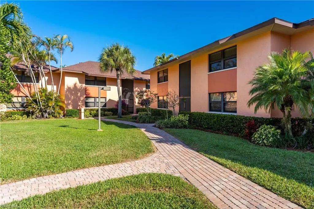 Naples, FL 34114,1522 Mainsail DR #24-A