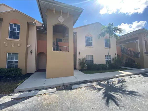 4154 Castilla CIR #201, Fort Myers, FL 33916