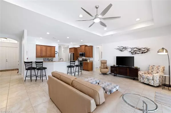 Naples, FL 34110,479 Saddlebrook LN