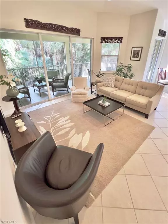 Naples, FL 34119,2028 Tarpon Bay DR N #202