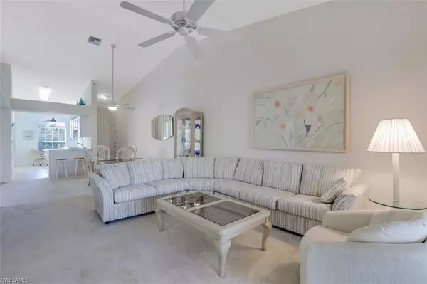 Bonita Springs, FL 34134,28861 Bermuda Lago CT #305