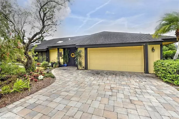 Naples, FL 34105,2460 Pinewoods CIR