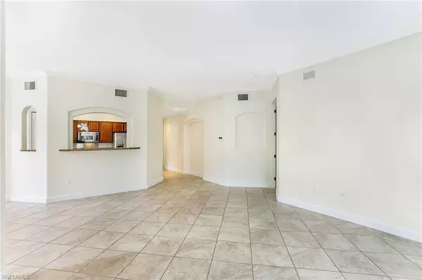 Naples, FL 34105,1260 Carpazi CT #402