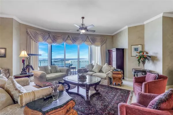 Marco Island, FL 34145,970 Cape Marco DR #2403