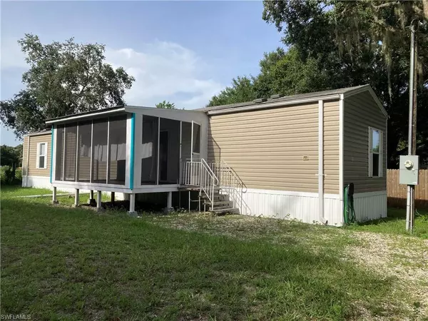 Moore Haven, FL 33471,1106 Charles ST