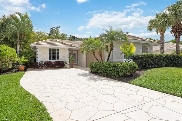 Naples, FL 34113,412 Crestwood LN