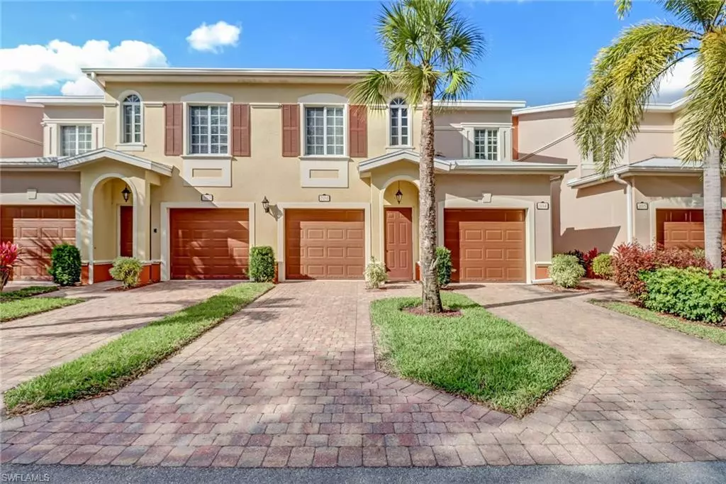 Estero, FL 33928,20221 Estero Gardens CIR #204