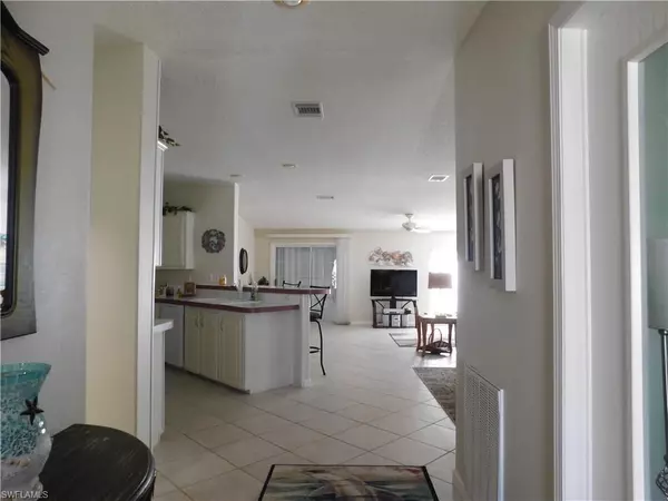 Fort Myers Beach, FL 33931,17561 Canal Cove CT