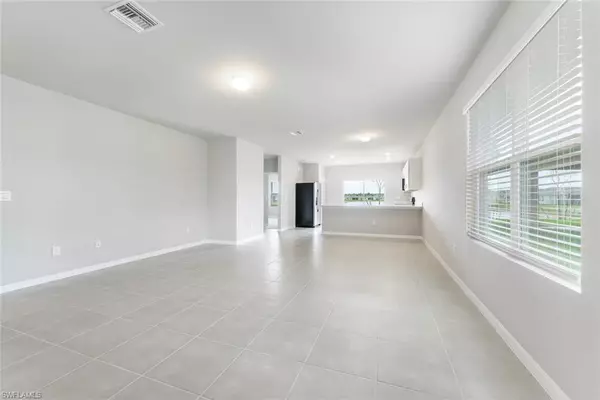 North Fort Myers, FL 33917,18528 Cronin Sand LN