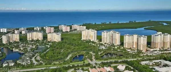 Naples, FL 34110,300 Dunes BLVD #PH-7