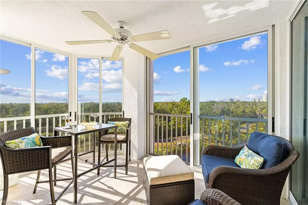 Naples, FL 34108,6101 Pelican Bay BLVD #305