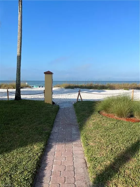 Fort Myers Beach, FL 33931,600 Estero BLVD #305