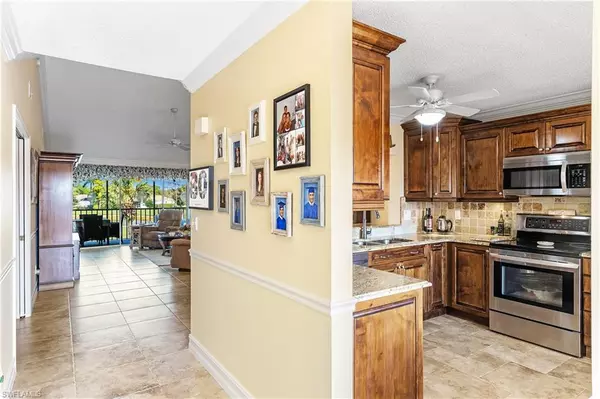 Naples, FL 34104,525 Saratoga CIR #G-205