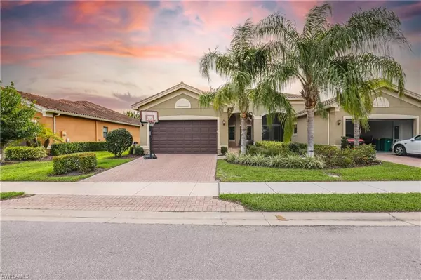 Naples, FL 34109,13400 Coronado DR