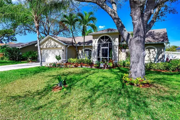 Naples, FL 34104,1195 Moon Lake DR