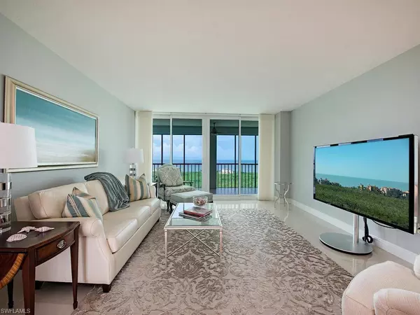 Naples, FL 34108,7515 Pelican Bay BLVD #19B