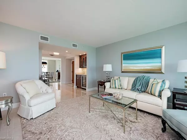 Naples, FL 34108,7515 Pelican Bay BLVD #19B