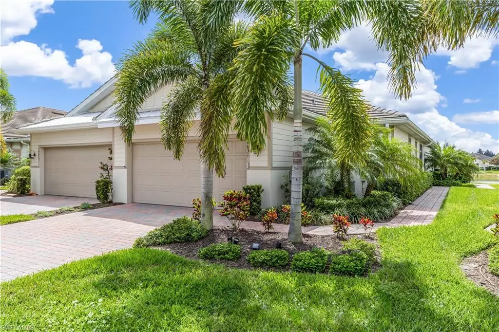 Naples, FL 34114,14831 Edgewater CIR