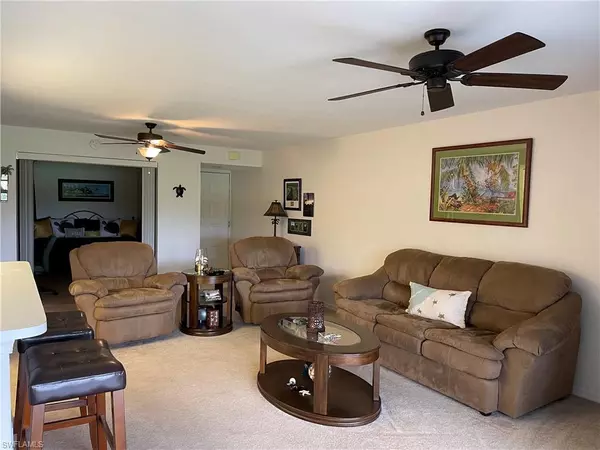 Fort Myers, FL 33907,5845 Trailwinds DR #512