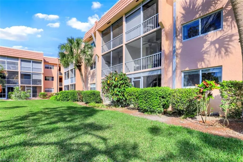 Naples, FL 34105,150 Turtle Lake CT #103