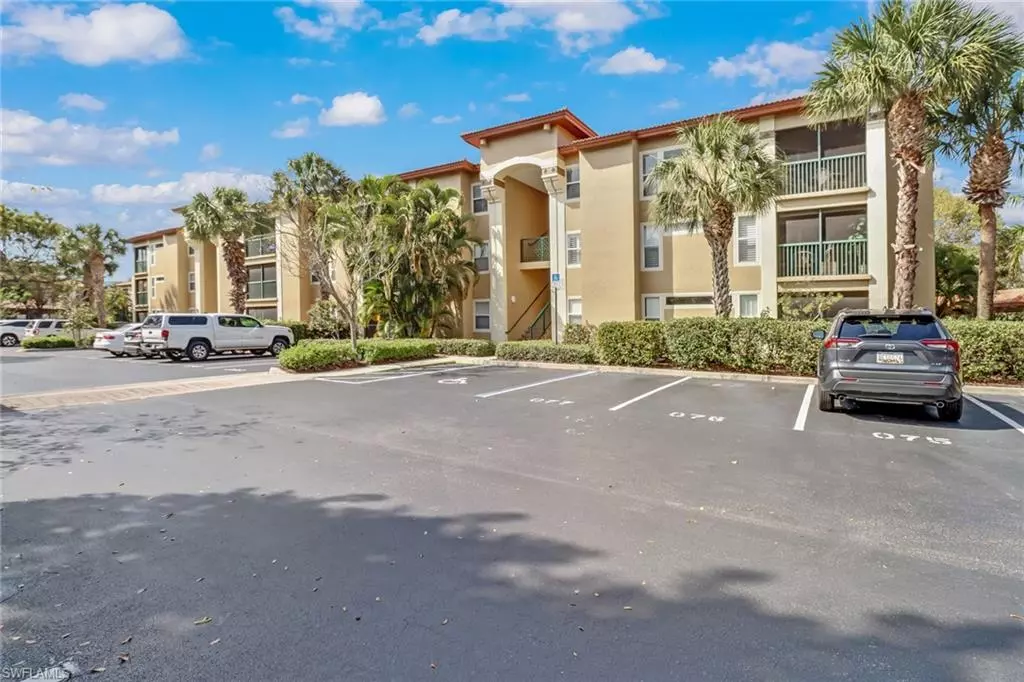 Bonita Springs, FL 34135,8940 Colonnades CT E #718