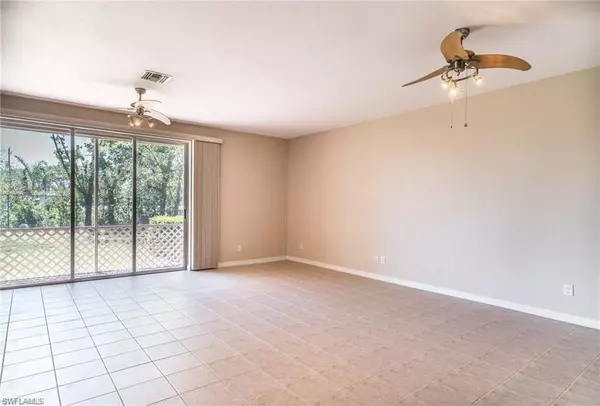 Fort Myers, FL 33967,9505 Roundstone CIR