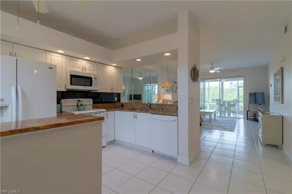 Naples, FL 34114,206 Newport DR #802