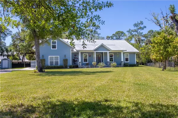 1205 Harmony TRL, Labelle, FL 33935