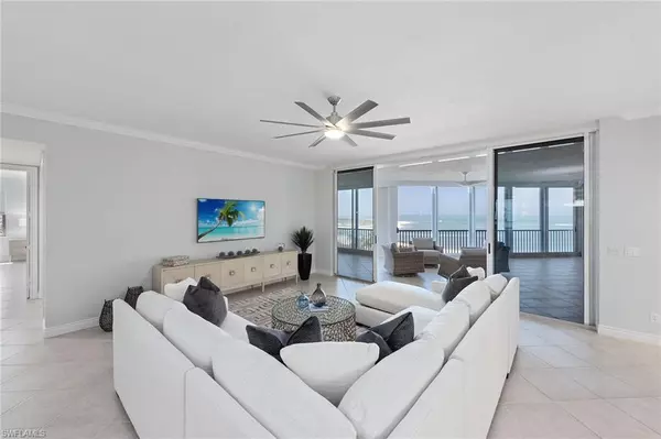 Marco Island, FL 34145,4000 Royal Marco WAY #525