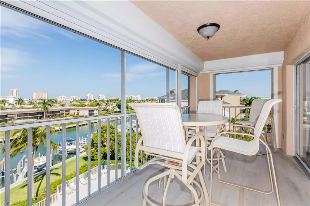 Marco Island, FL 34145,900 Collier CT #406