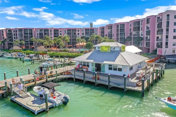 Marco Island, FL 34145,1085 BALD EAGLE DR #C-209