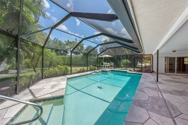 Naples, FL 34110,2198 Majestic CT N