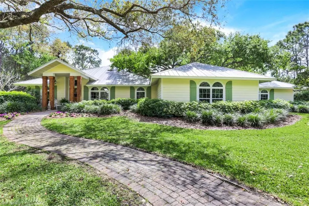 Naples, FL 34119,5730 Golden Oaks LN