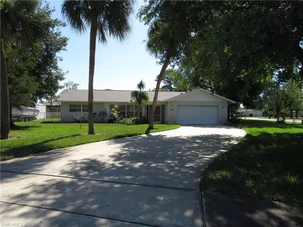 North Fort Myers, FL 33903,5933 Sonnet CT