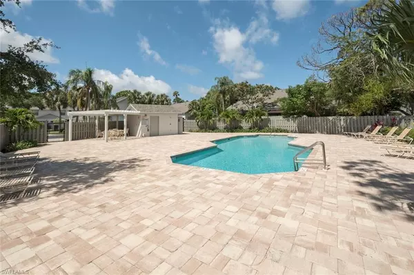 Naples, FL 34108,833 Meadowland DR #I