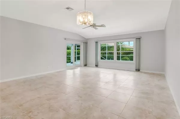 Naples, FL 34104,1095 Moon Lake DR