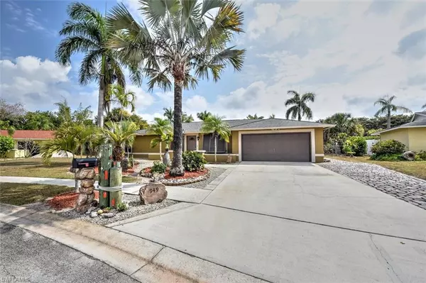 Fort Myers, FL 33919,949 Adelphi CT