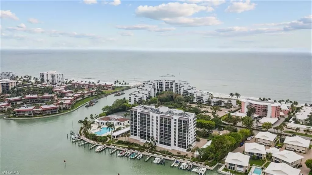 Naples, FL 34103,2400 Gulf Shore BLVD N #805