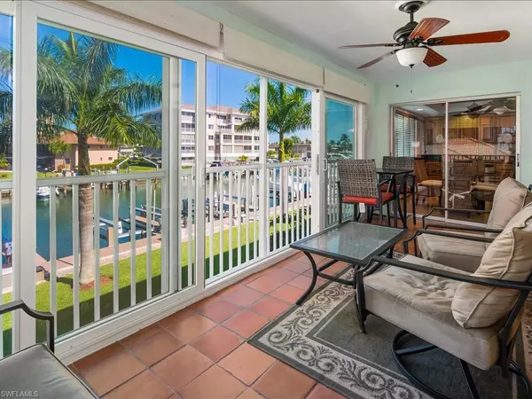 Marco Island, FL 34145,920 Collier CT #A3