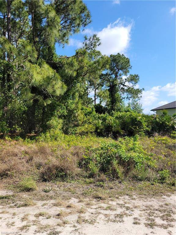 Lehigh Acres, FL 33976,3708 7th ST SW