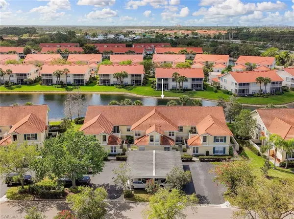 Naples, FL 34110,5430 Worthington LN #203